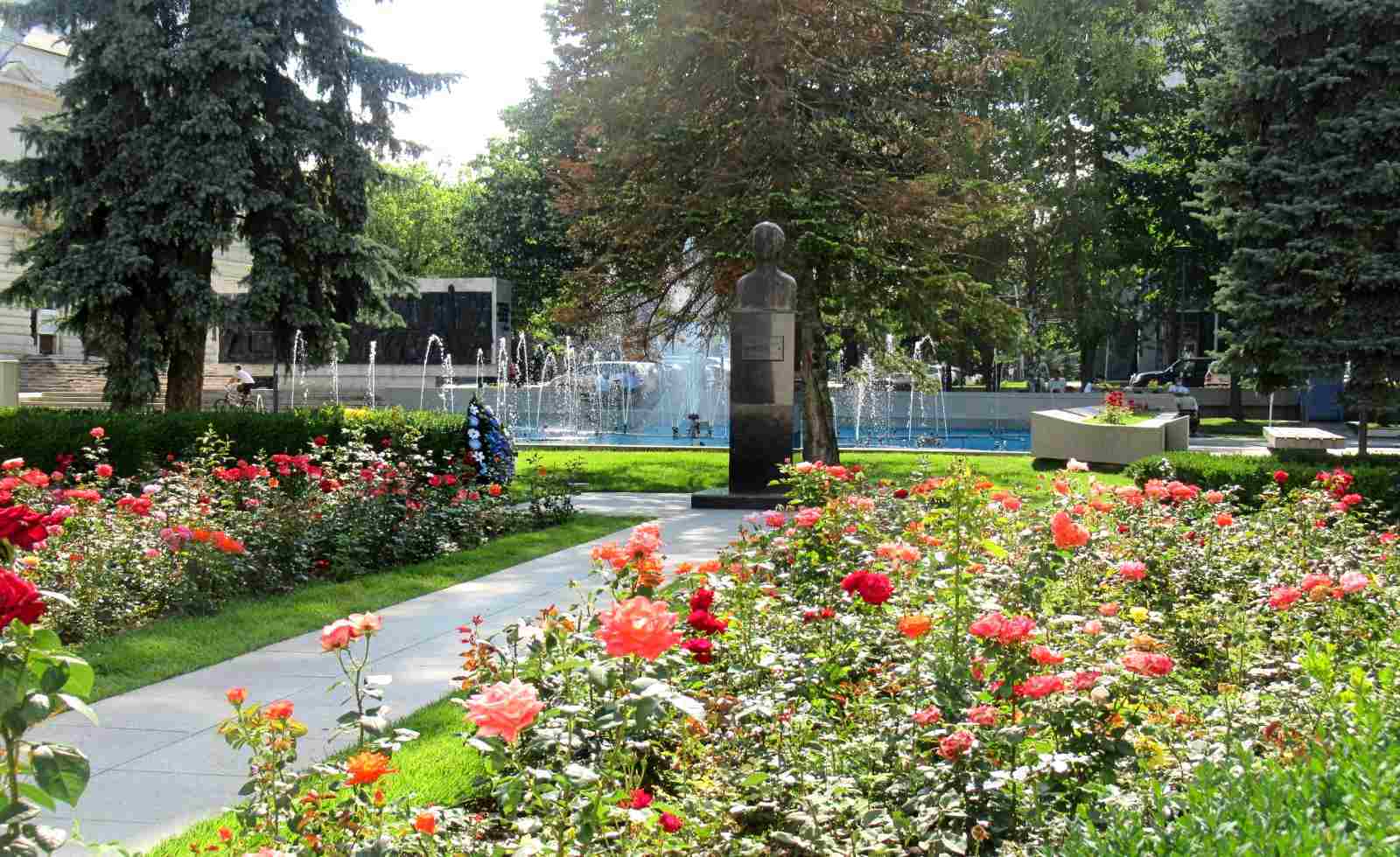 În căutarea destinului prin portalurile timpului image