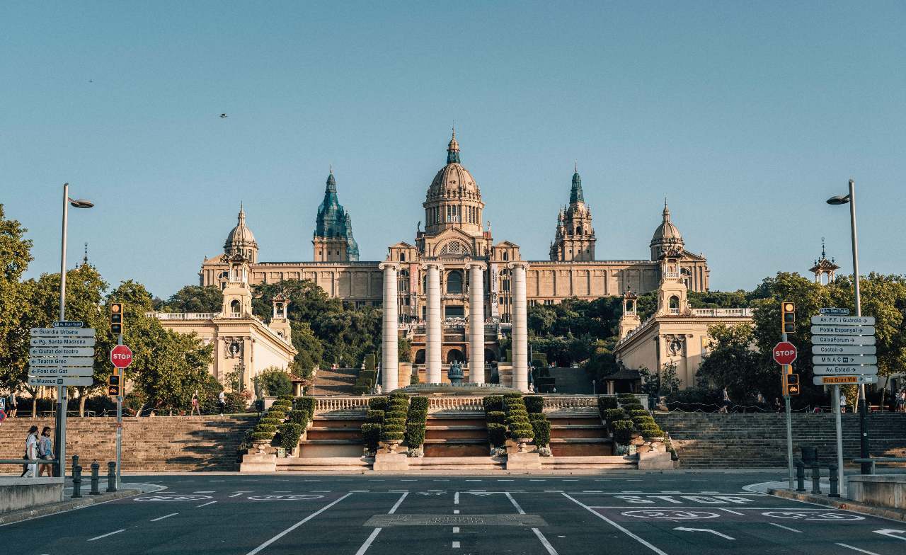 Barcelona: Magical Montjuic Castle image