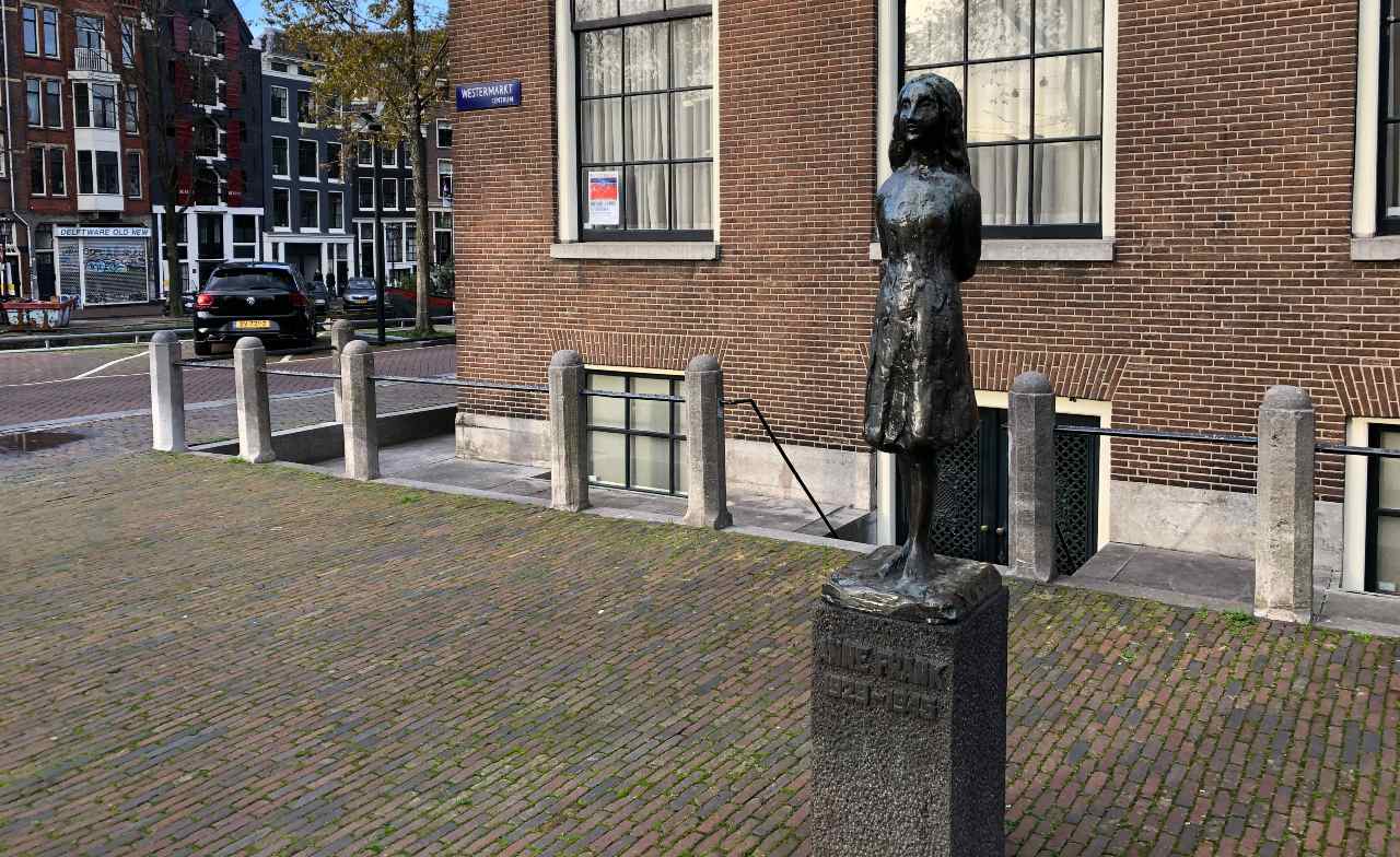 Iconic Amsterdam: Jordaan (QUEST IN TEST MODE) image