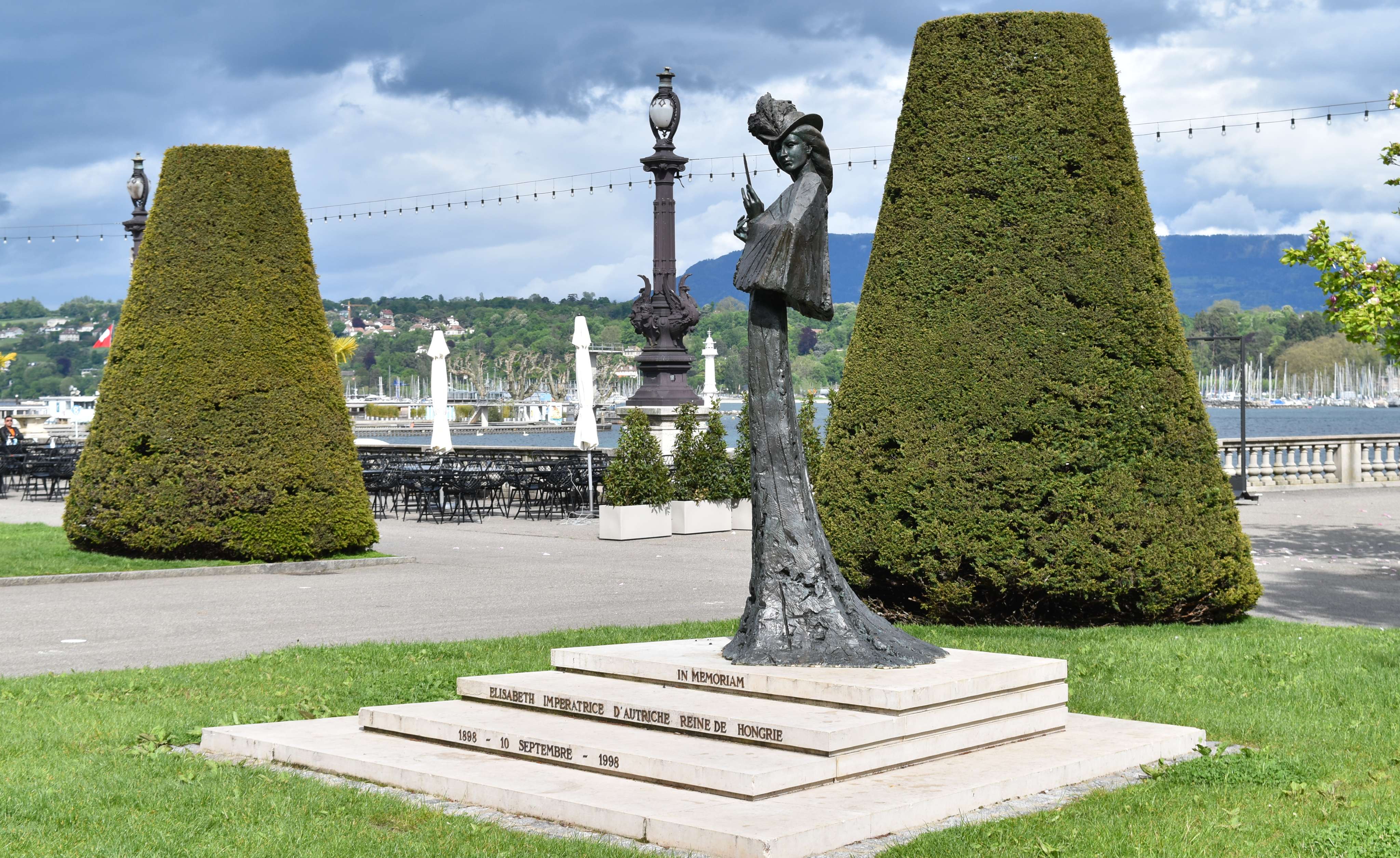 Dark History of Geneva (QUEST IN TEST MODE) image